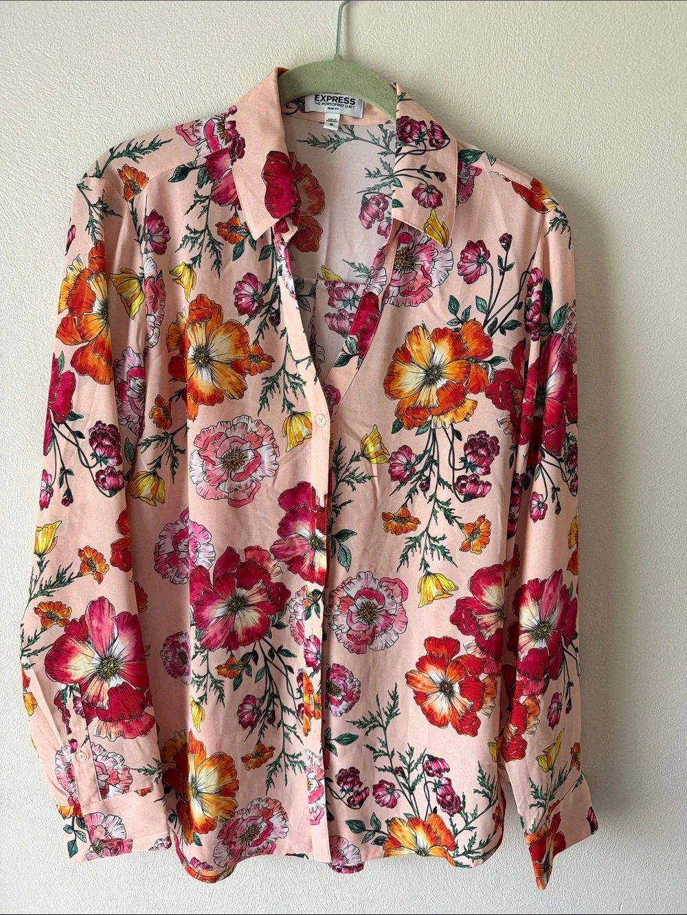 Express Pink Floral Button-Front Shirt with Red & Orange Blooms - Picture 1 of 5